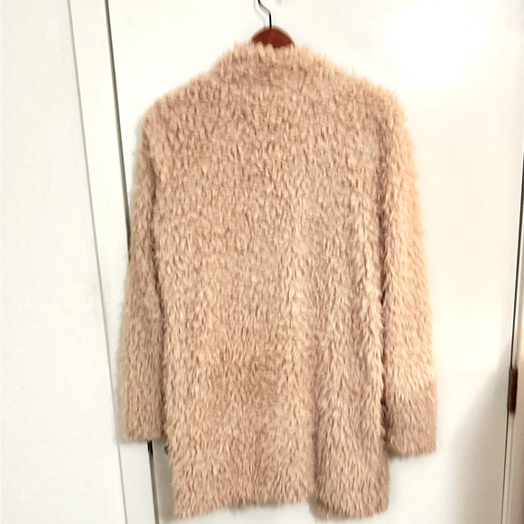 Anthropologie Bishop + Young Blush Teddy Faux Fur Cozy Cardigan Size: Med - Picture 2 of 6